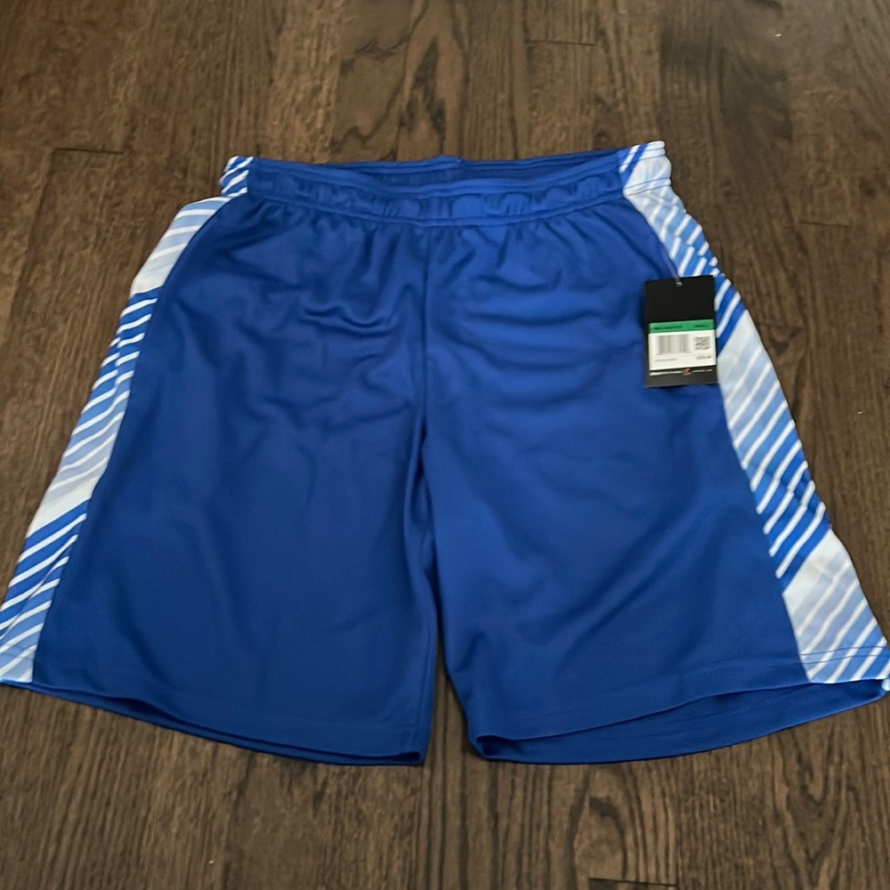 👗NWT Galaxy small mesh shorts